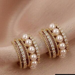 New Pearl & Crystal gold Hoop Earrings